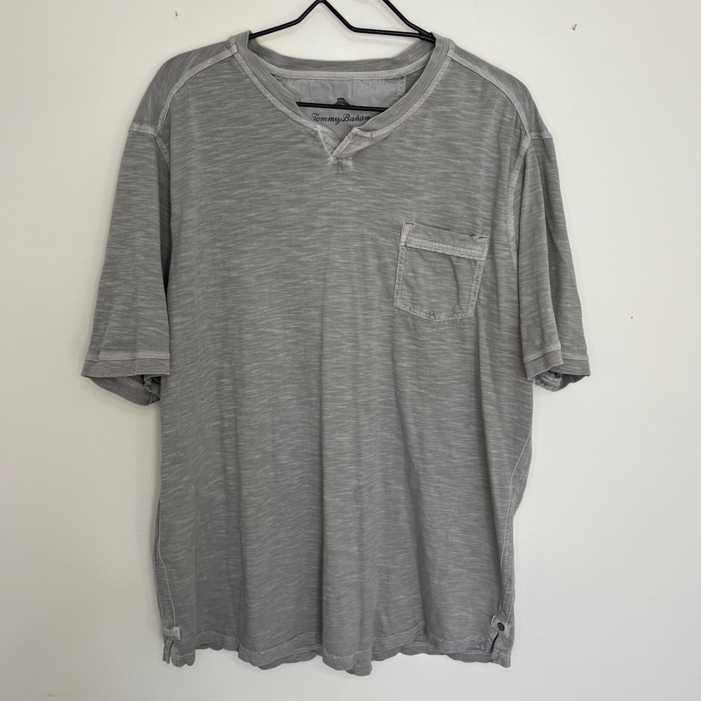 Tommy Bahama Gray Short Sleeve Henley Top Mens XL  Lightweight Casual Everyday